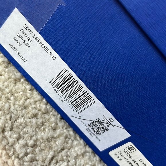 NEW Stuart Weitzman SkyHi satin platform sandals - Picture 14 of 16